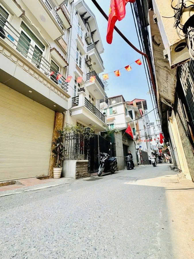 BÁN NHÀ NGHI TÀM, TÂY HỒ. 60M2 4 TẦNG MT 5M GIÁ 15 TỶ- NGÕ THÔNG -OTO NHÀ DÂN XÂY CHẮC CHẮN VÔ CÙNG. - Ảnh chính
